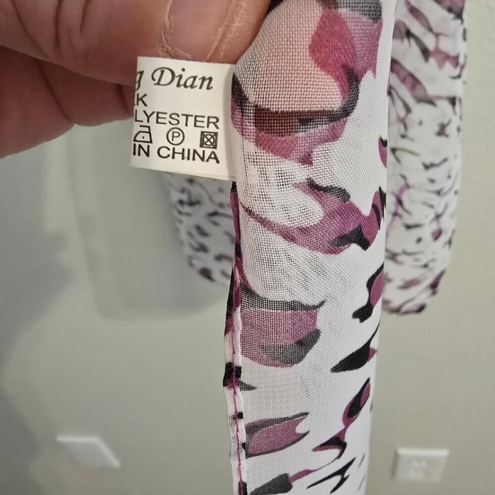 Liang Diang Sheer Feminine Scarf in Fuchsia and White 60" Long X 30" Wide - Picture 6 of 6